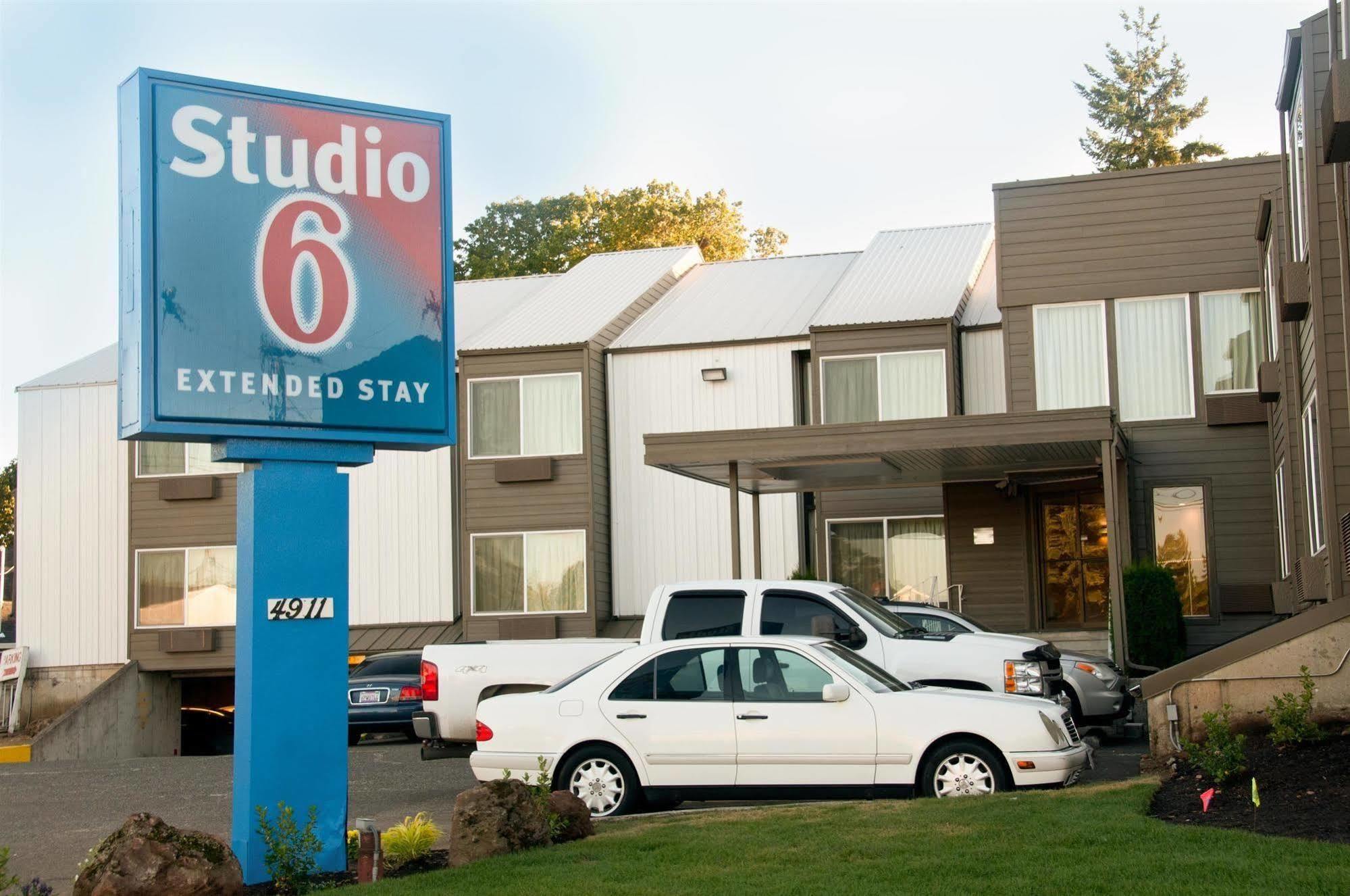Studio 6-Portland, Or Kültér fotó